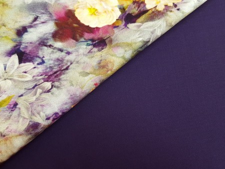 Tissu crêpe imprimé fleurs rouges et jaunes