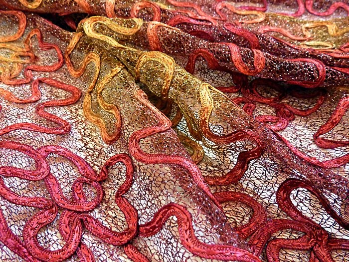 Tissu guipure souple rouge et jaune
