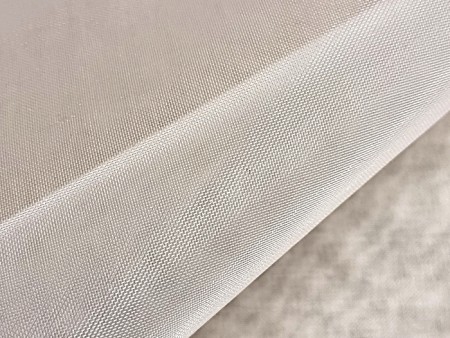 Tissu crin nylon moyennement raide