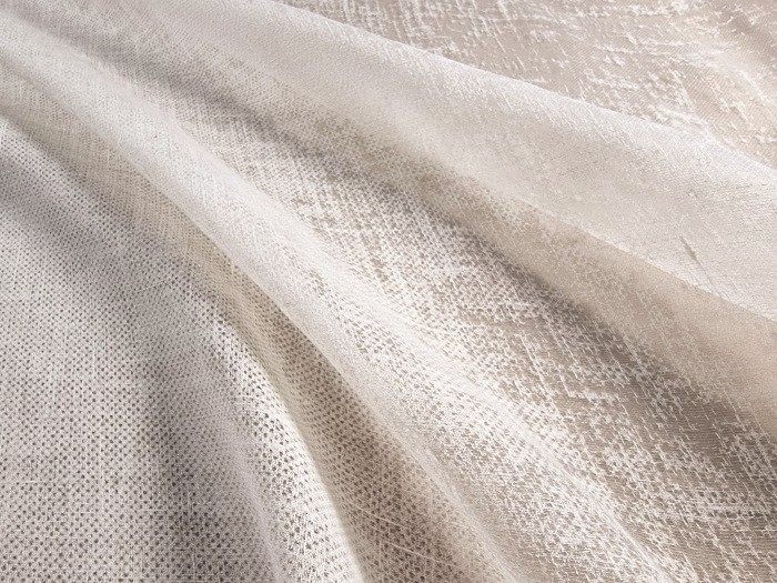 Tissu gaze à fils coupés