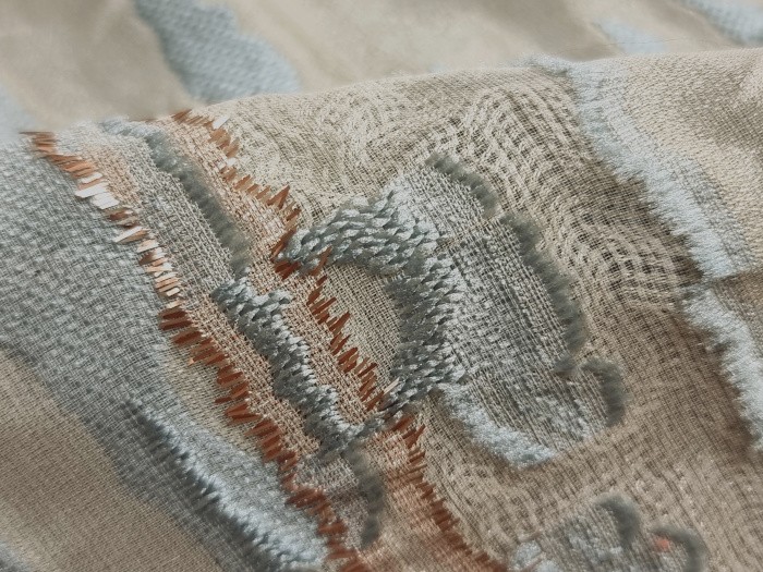 Tissu brocard bleu fumé