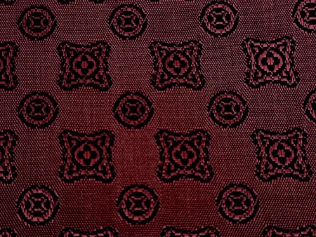 Doublure filigranée rouge