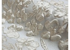 Tissu Haute- Couture brocard aux fleurs perlée