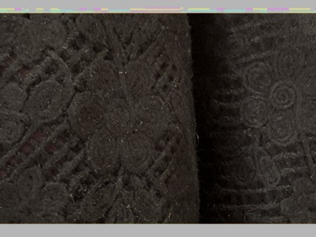 Tissu drap de laine noir à bordure de dentelle feutrée