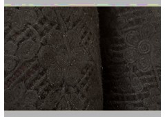 Tissu drap de laine noir à bordure de dentelle feutrée