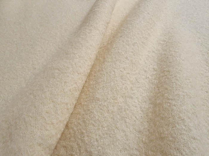 Tissu laine bouillie blanc naturel