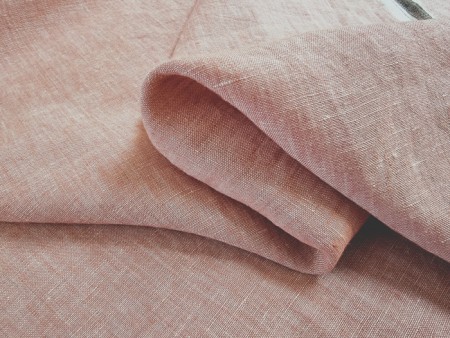 Tissu chambray de lin rose indien