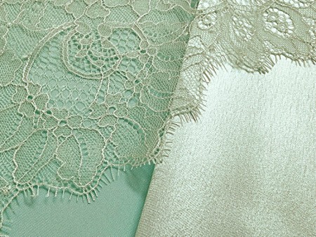 Tissu charmeuse vert d'eau
