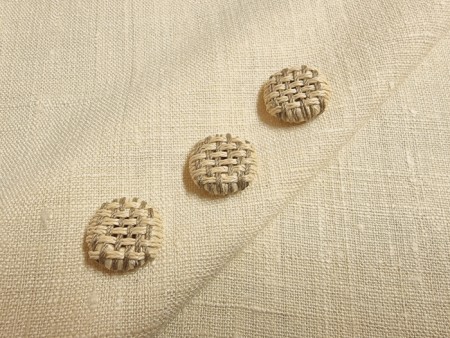Bouton raphia et lin