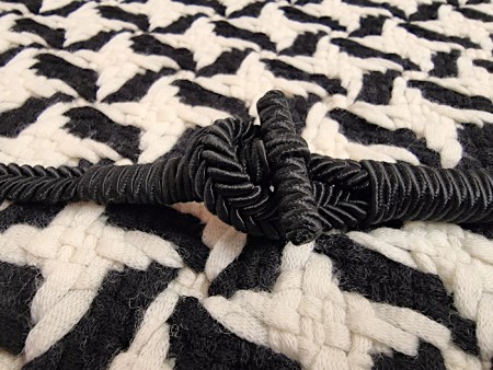 Tissu pied de coq noir et écru