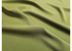 Tissu crêpe satin vert mousse