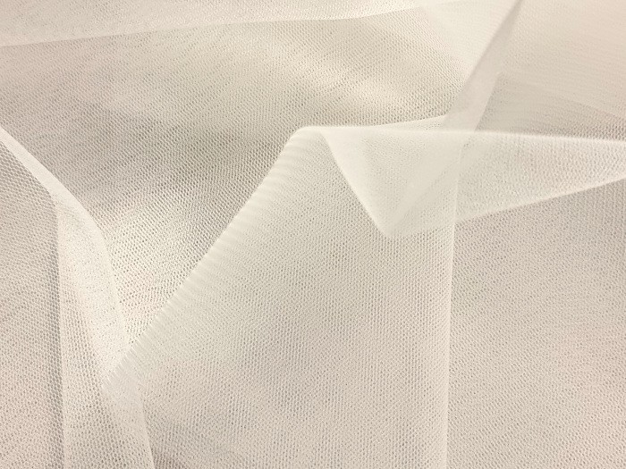 Tissu tulle illusion blanc cassé