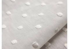 Tissu batiste de coton brodée plumetis