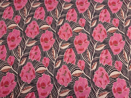 Tissu serge flammée à motifs fleuris stylisés