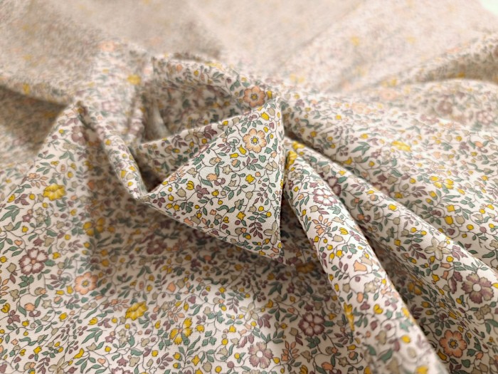 Tissu percale de coton "jardin mille-fioris"
