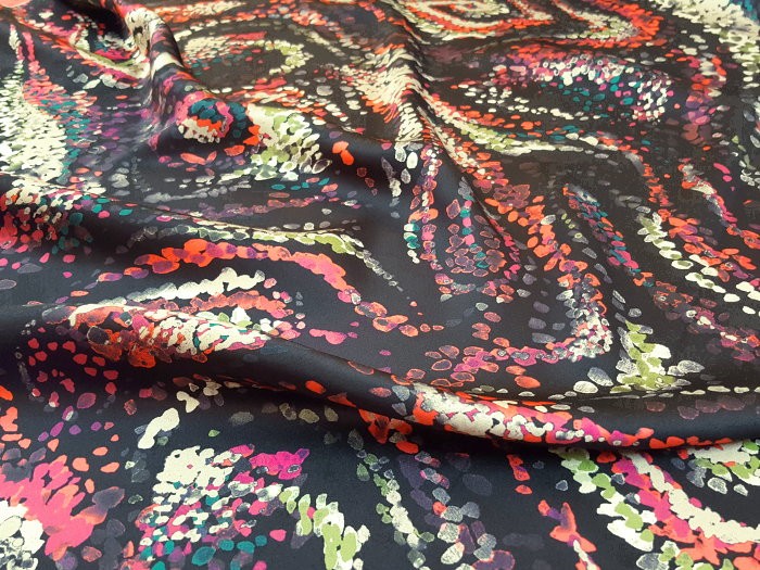 Tissu satin de soie imprimé pointilliste