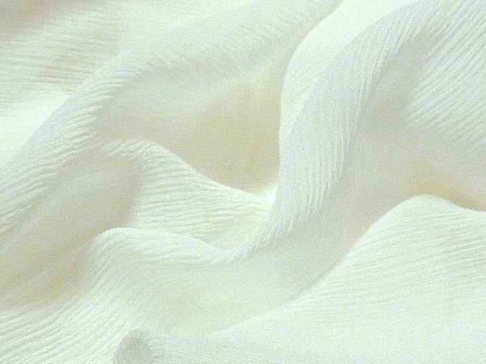 Tissu crépon de soie blanc